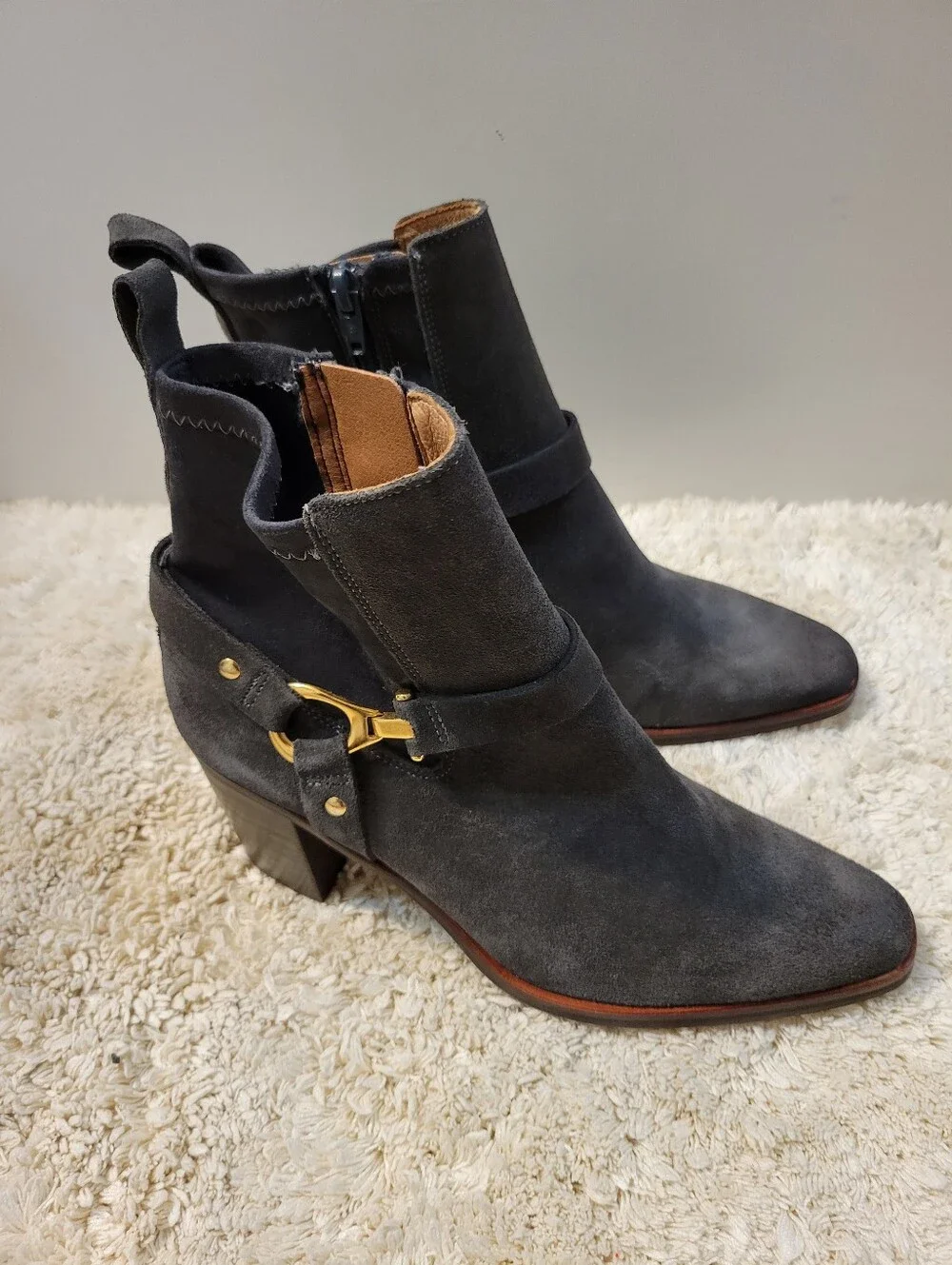 Andre Assous Royal Suede Boot In Charcol Size 8